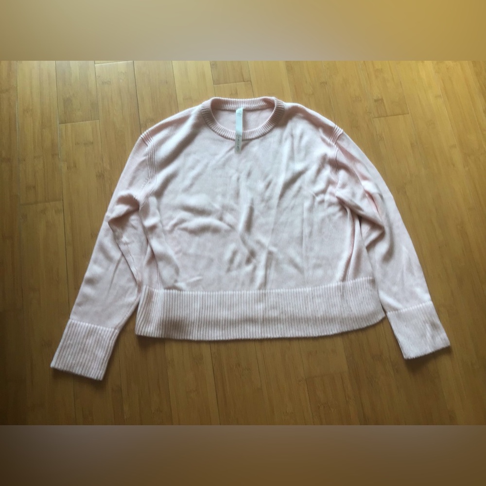 Lululemon Cashlu Boxy Crewneck Sweater
Pink Mist - Picture 6 of 7